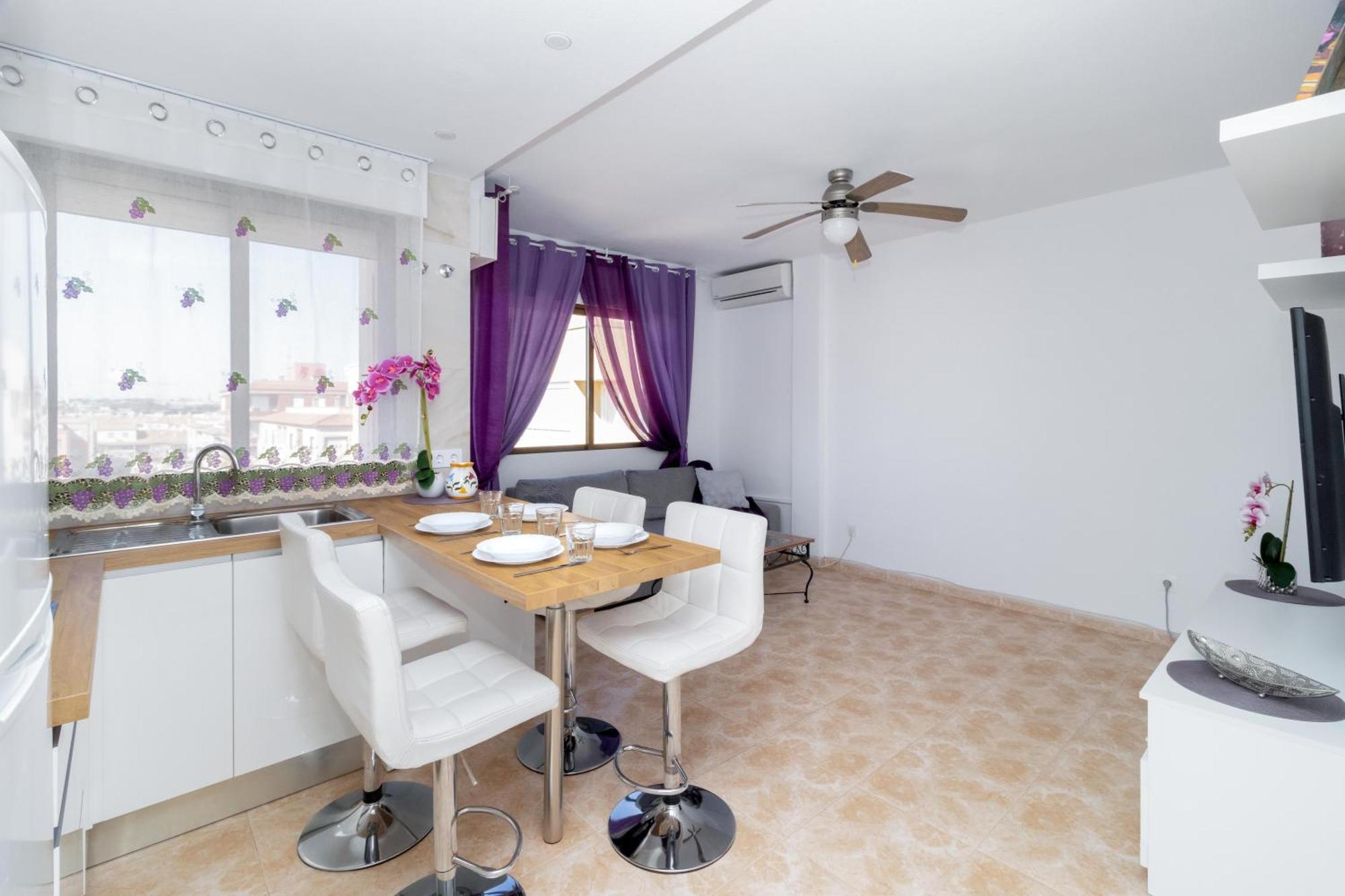 Apartment 50m Al Mar *